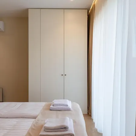 мм Group Apartment