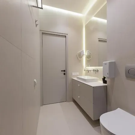 мм Group דירה *