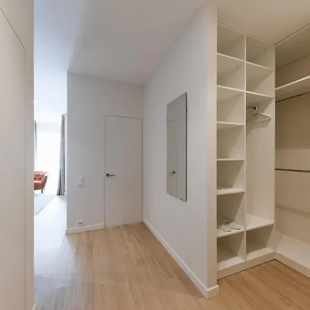 мм Group Apartment *
