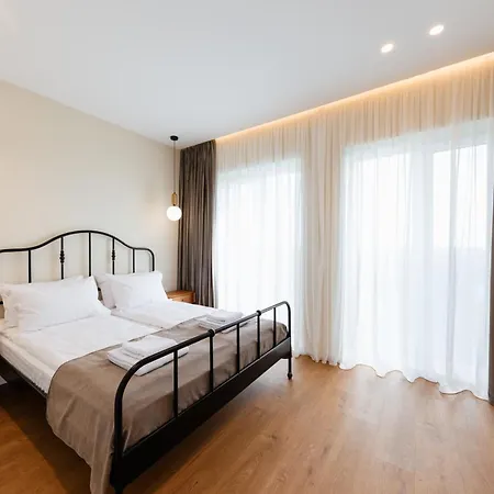 Apartment мм Group