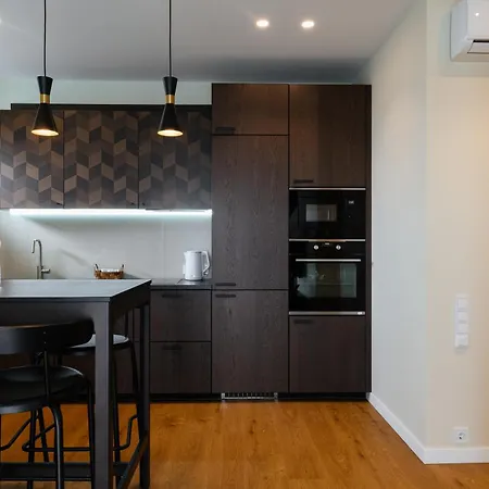 мм Group אוזהורוד