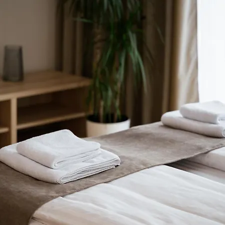 мм Group Apartment Uschhorod