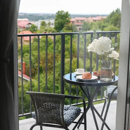 мм Group Apartment *