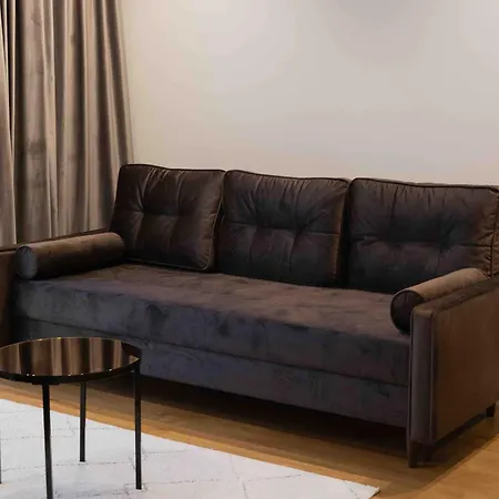 Apartment мм Group *