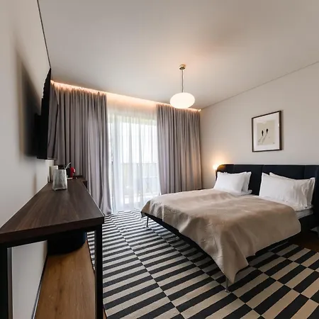 Apartment мм Group *