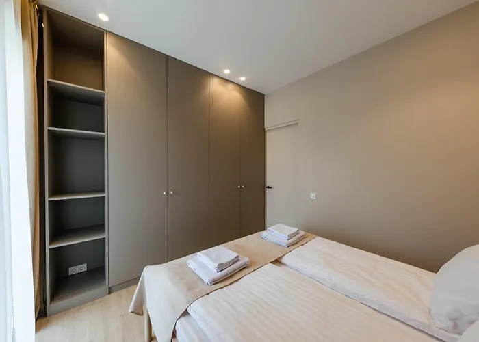 мм Group Apartamento