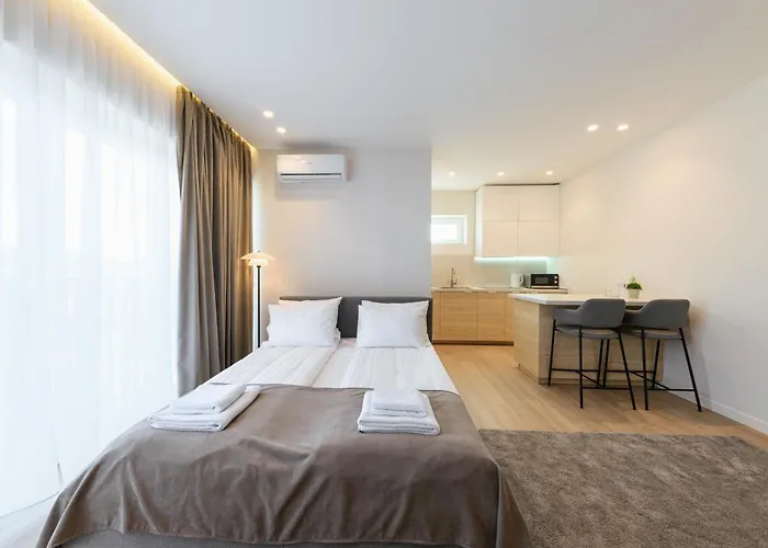 мм Group